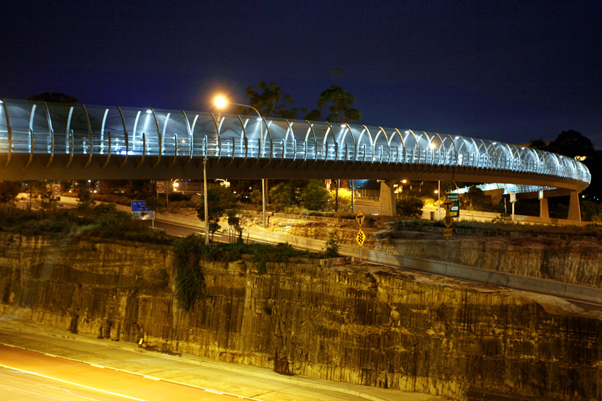 FALCON ST PEDESTRIAN BRIDGE - 209106_007.jpg